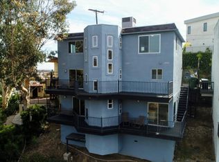 8207 Mannix Dr, Los Angeles, CA 90046