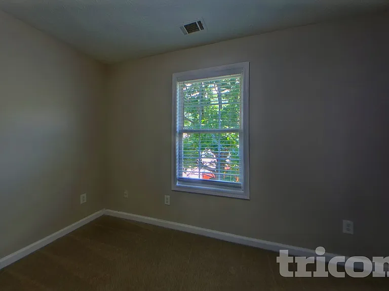 338 Shadowbrooke Cir — Photo 14