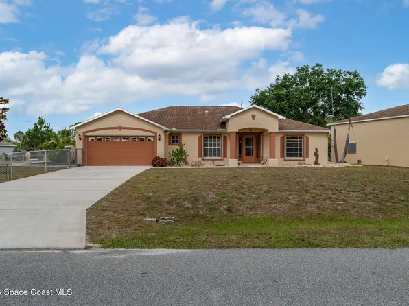 368 Thunderbird Ave NW, Palm Bay, FL 32907