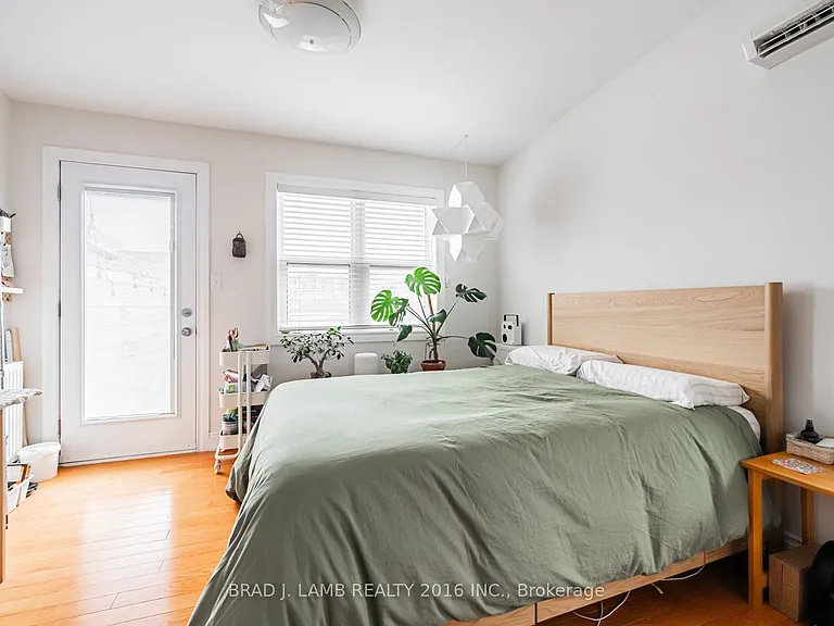 665 Richmond St W #3 — Photo 25