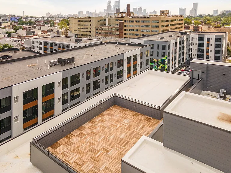 BRUBOX — Photo 51