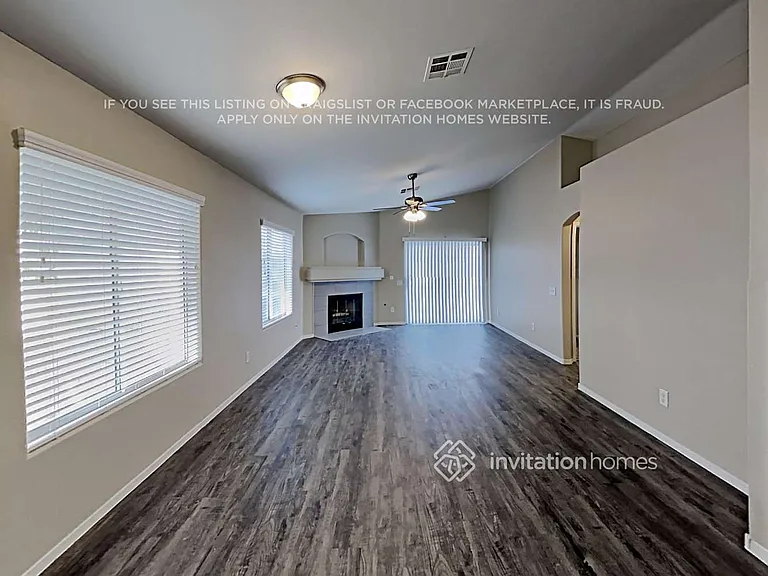 7904 Turtle Island Ct — Photo 3