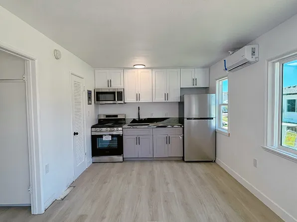 1512 W 5th St #1512, Santa Ana, CA 92703