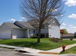 2328 Hampton Rhodes Ct NW, Rochester, MN 55901