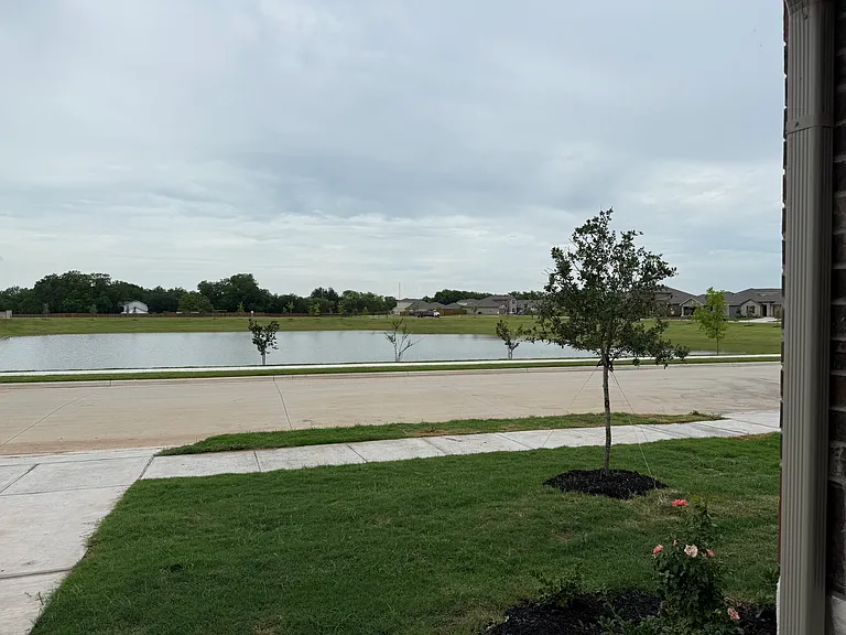 845 Wild Rose Way — Photo 2