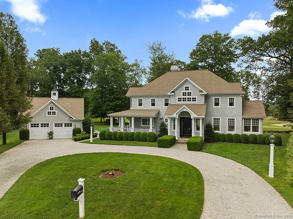 2nd image of 205 & 206 Fox Hopyard Road