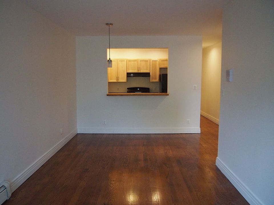 1st image of 479 Park Pl APT 3A