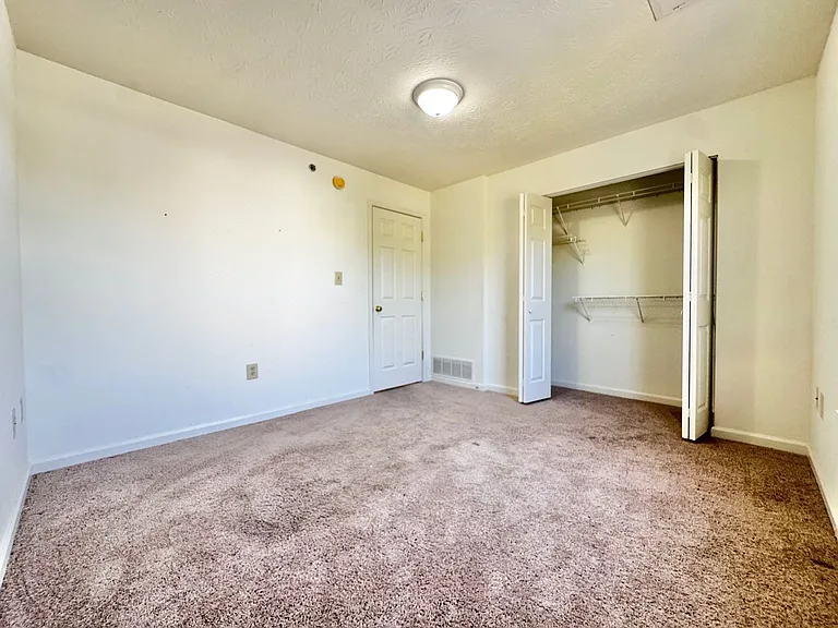 Forest Creek Apartments — Photo 15