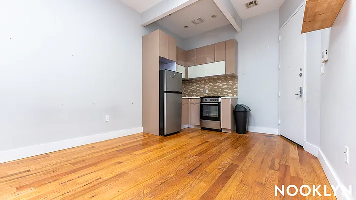 Rented by Nooklyn NYC LLC | media 1
