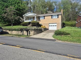 49 Millersdale Rd, Jeannette, PA 15644