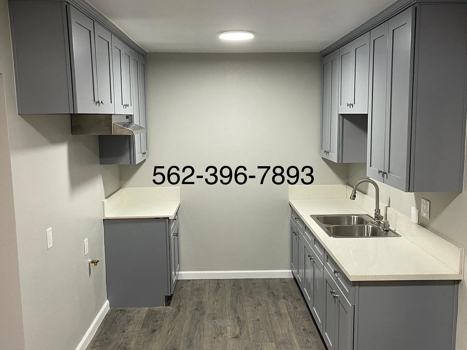 102 E Indigo St — Photo 3