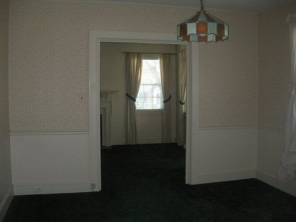 5th image of 1001 Jefferson Cir
