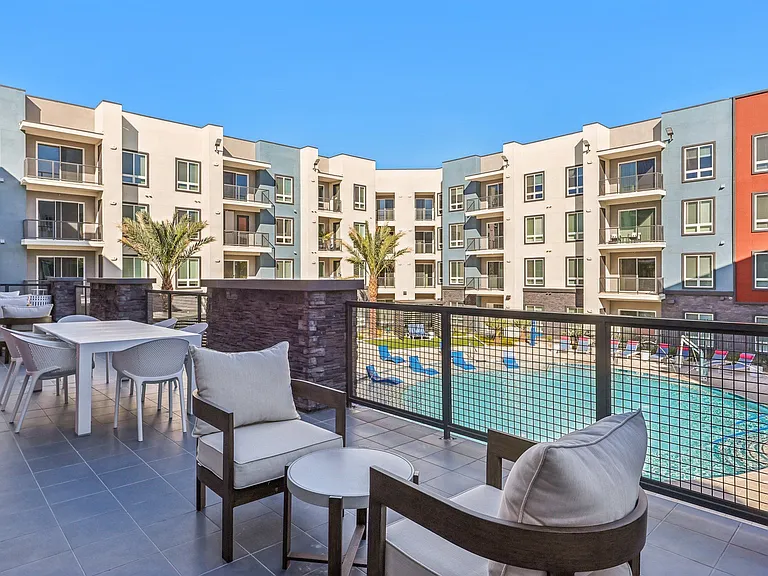 Fora Apartments — Photo 33