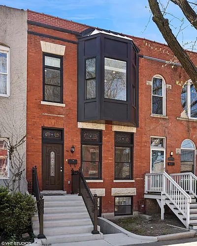 2347 W Altgeld St Photo 1