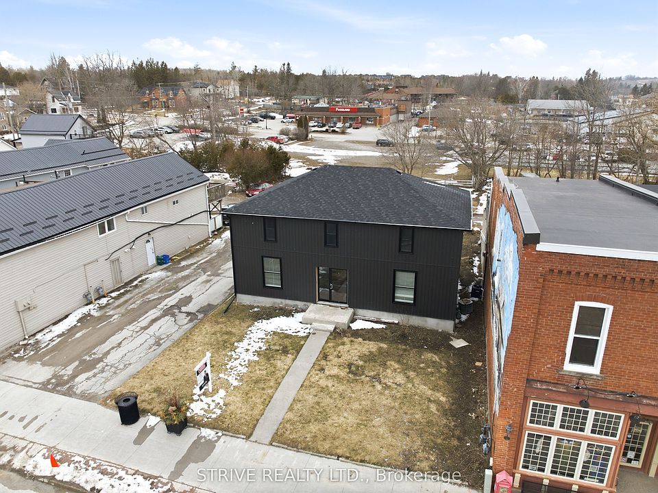1st image of 20 King St E