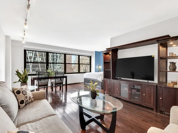 160 West End Avenue image 1 of 6