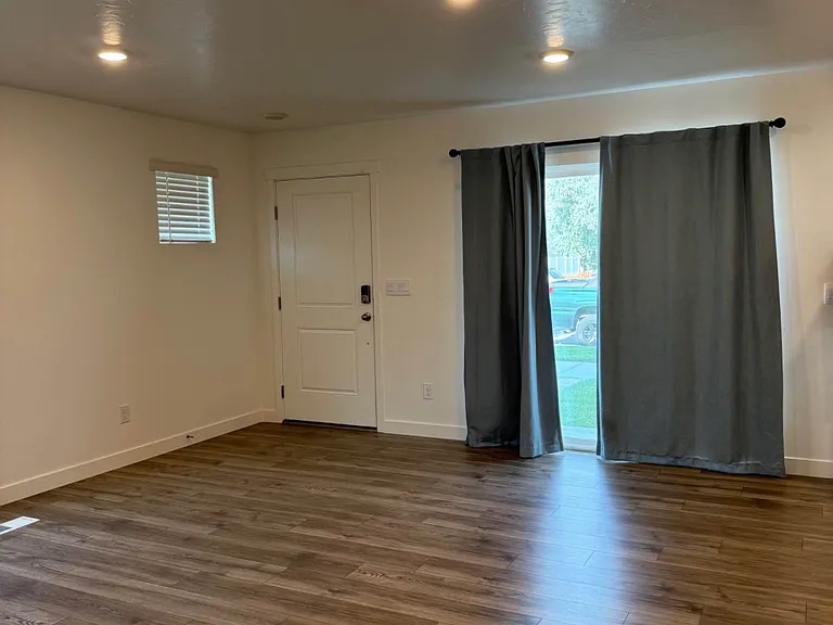 Kitchen/Family room