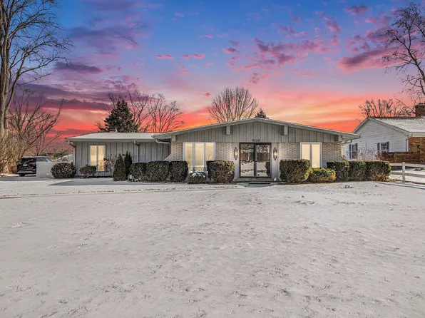 6226 Regent Ct, South Bend, IN 46614