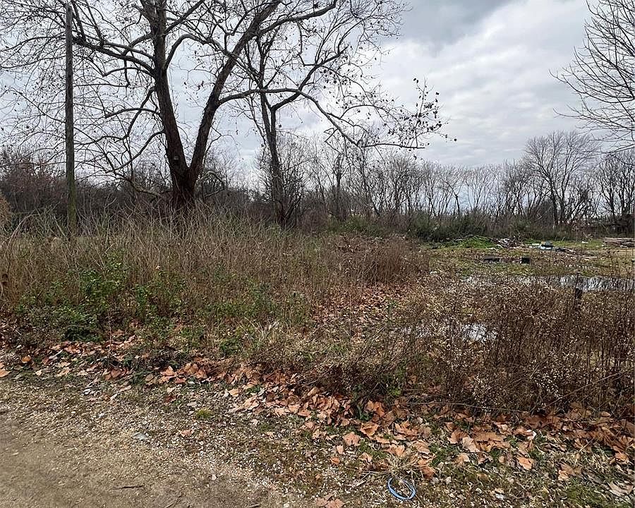 1st image of 0 Main St S