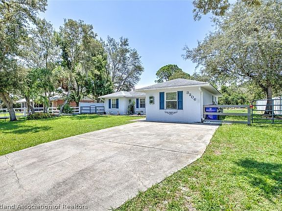 5th image of 3206 Biris Ave