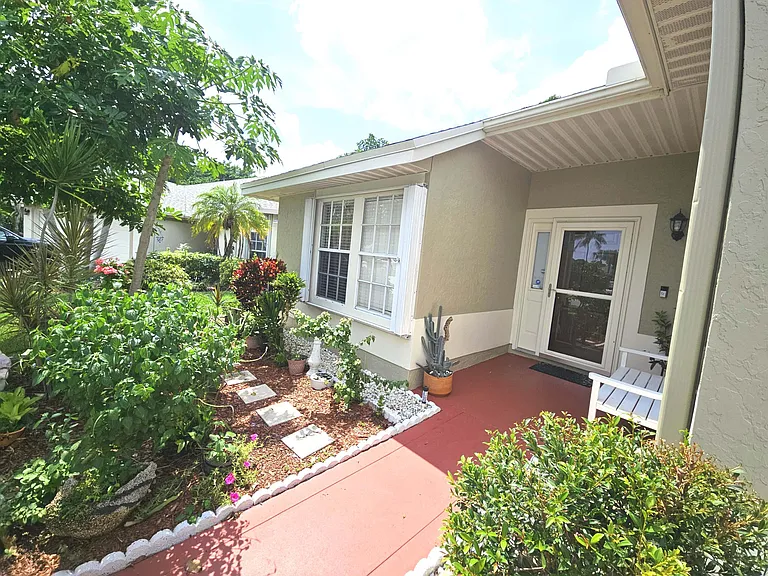 5 Heather Trace Dr — Photo 4