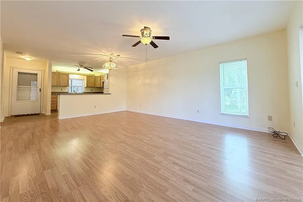 2 bed, 2.0 bath, 1084 sqft, $1,700 — Photo 4