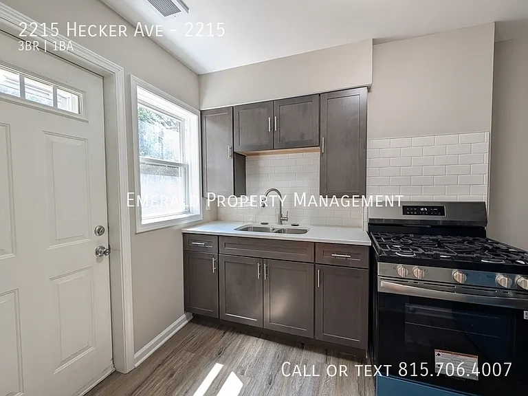 2215 Hecker Ave #2215 — Photo 7