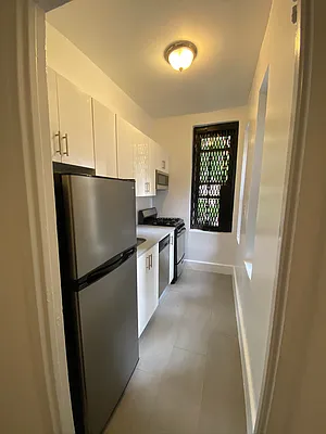 Rented by Douglas Elliman | media 4