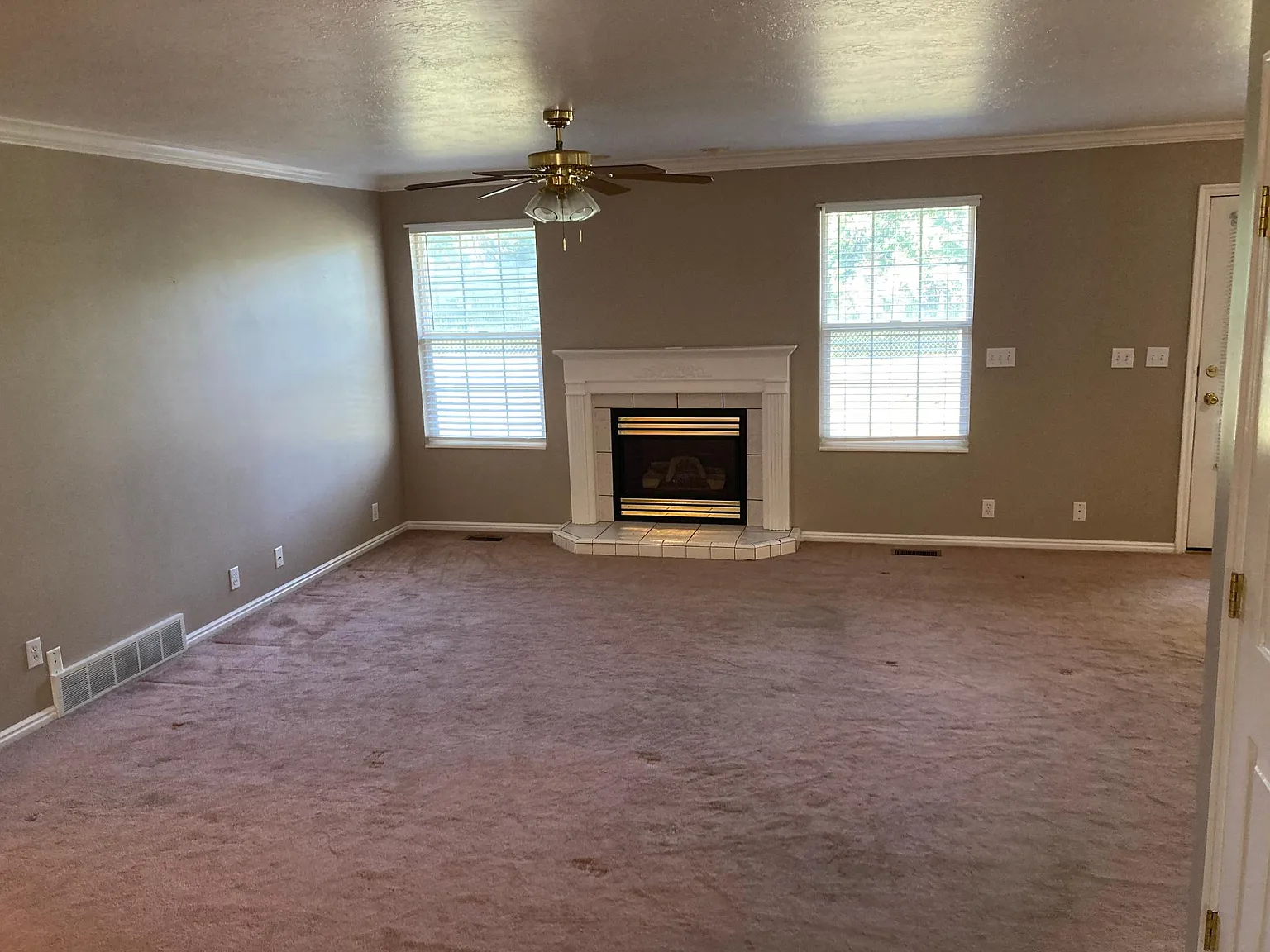 935 W 1700 N — Photo 3