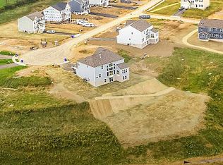 127 Hidden Acres Dr, Evans City, PA 16033