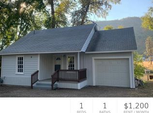 1900 Rogue River Hwy #4, Gold Hill, OR 97525