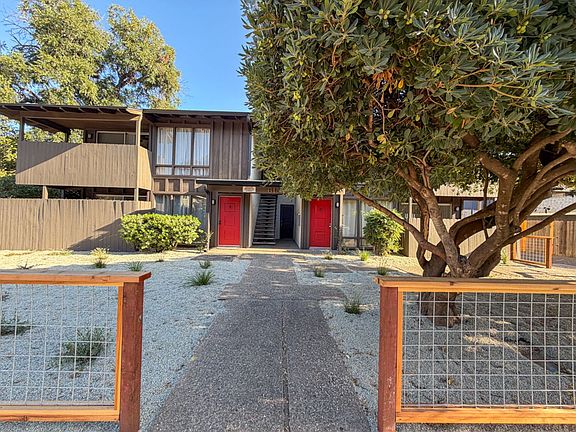 2nd image of 615 Rancheria Dr APT 4