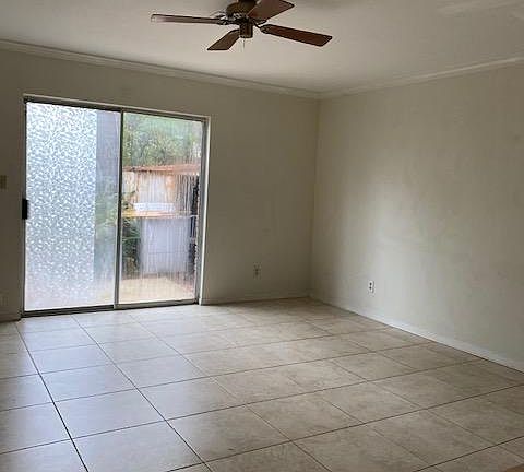 3rd image of 3838 Belle Meade Ct APT A