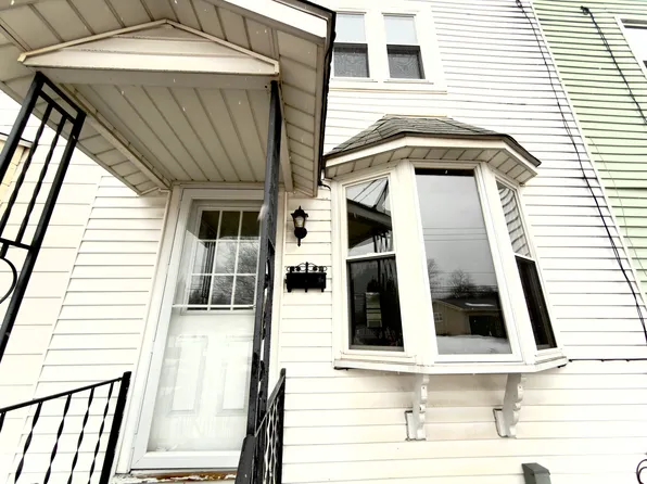14 Linden St, Stroudsburg, PA 18360