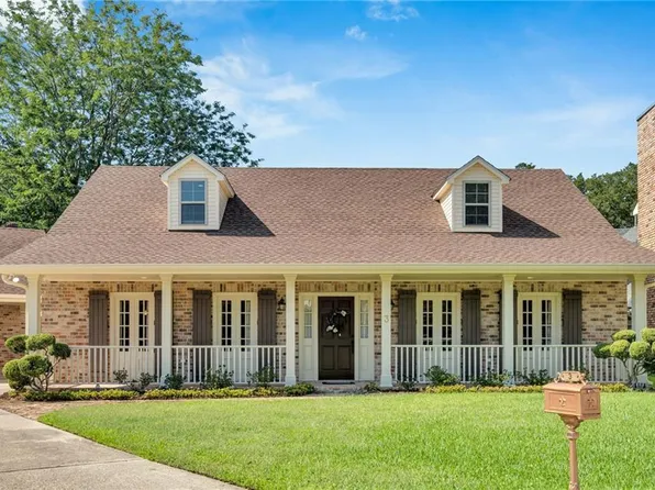 3 Tudor Ln, River Ridge, LA 70123