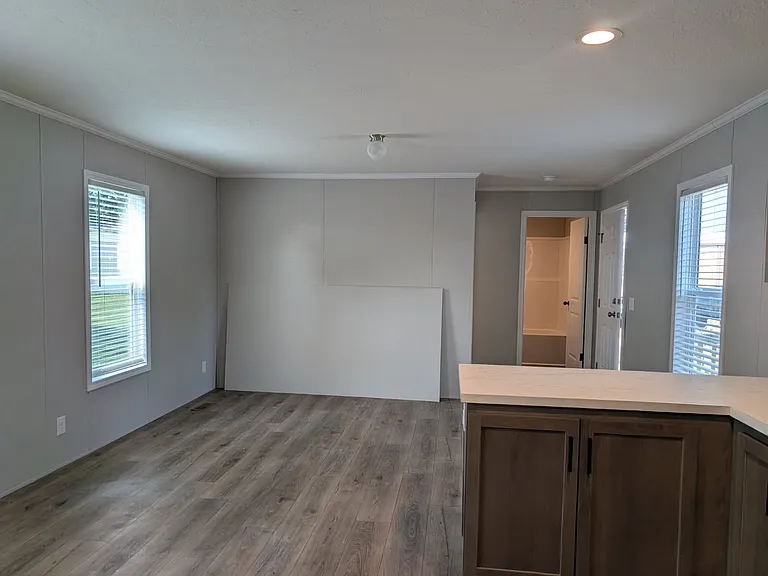 Avon Lakes Estates — Photo 15