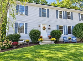 115 Farm Pond Rd, Oakham, MA 01068