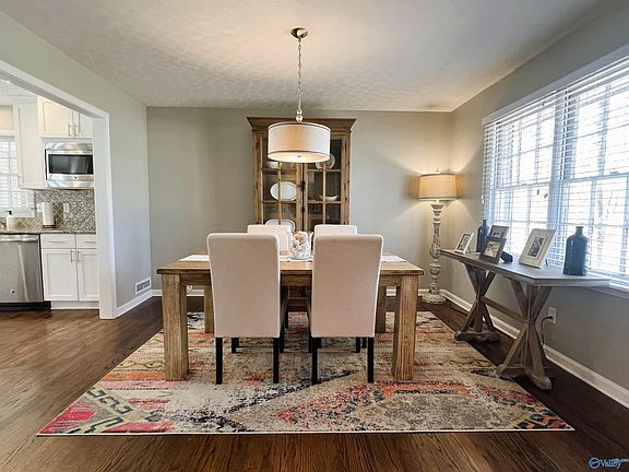 5th image of 417 Wildhaven Cir