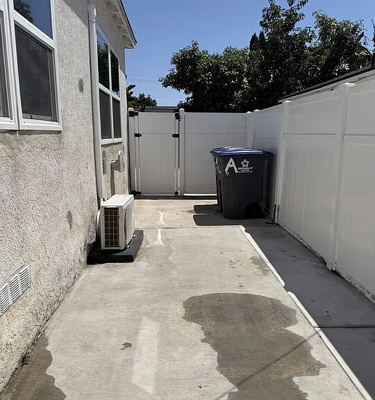 231 S Waldo Ave #A — Photo 9