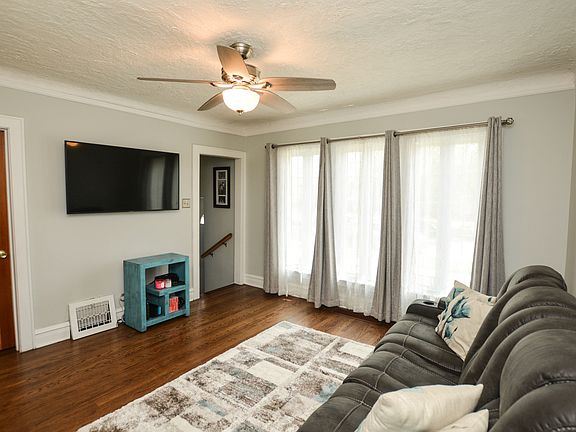 5th image of 3614 N Oriole Ave