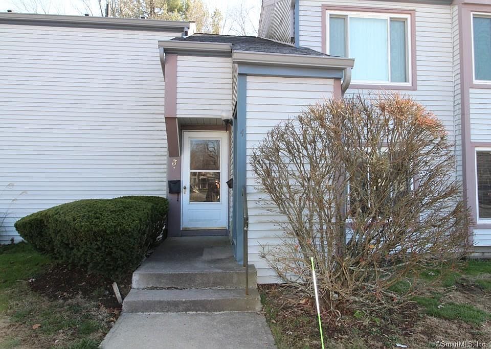 1st image of 3 Candlewood Dr Unit 3