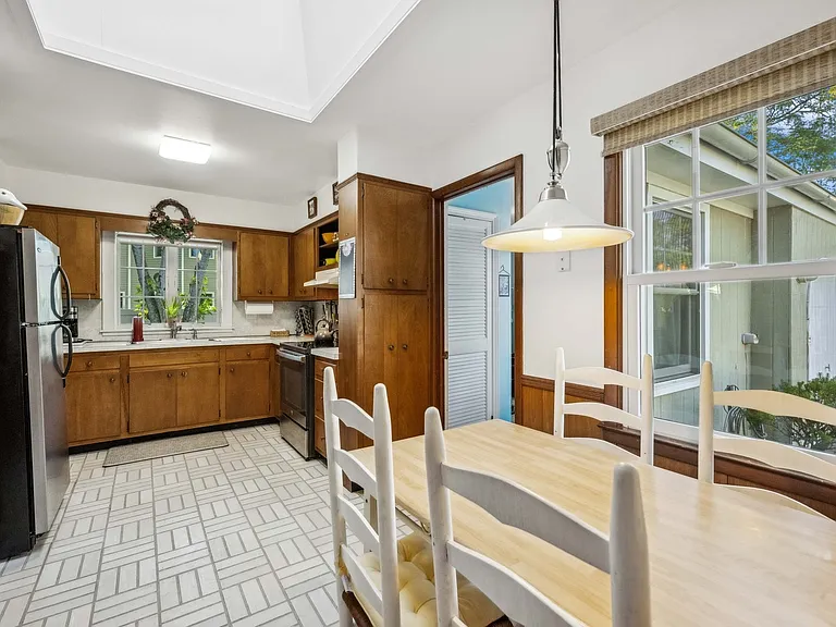 7 Linda Ln — Photo 19