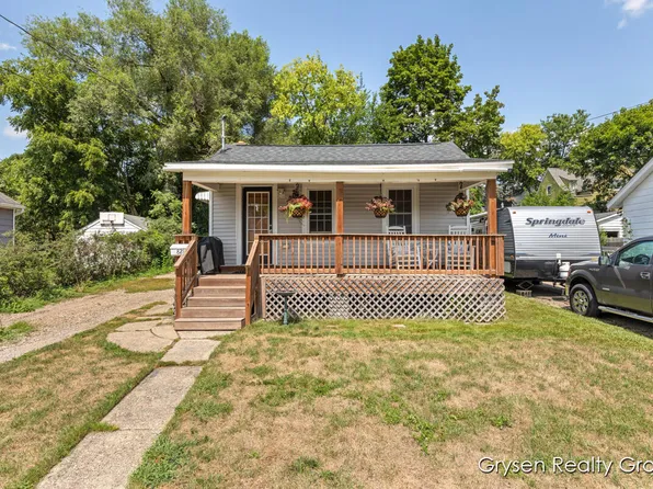 821 Flat St NE, Grand Rapids, MI 49503