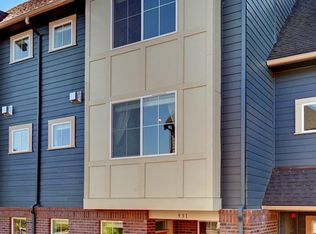 931 4th Ave NE, Issaquah, WA 98029