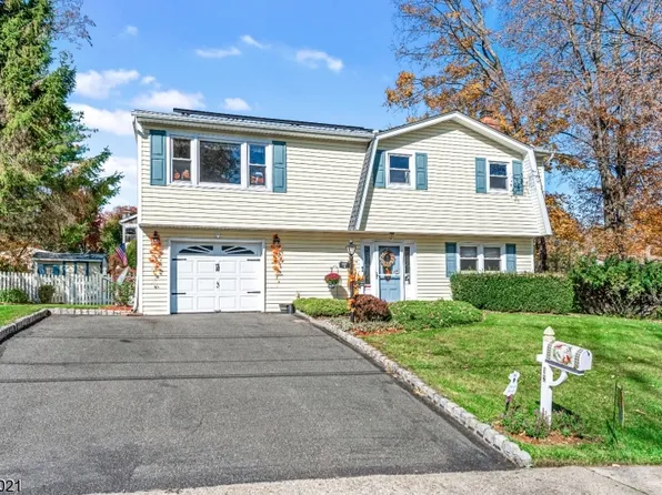 12 Birch Dr, Newton Town, NJ 07860