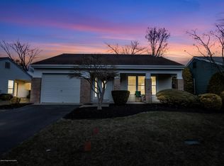 37 Flintshire Ter, Manchester, NJ 08759