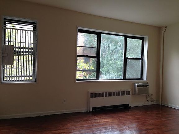 2nd image of 425 E 75th St APT 4A