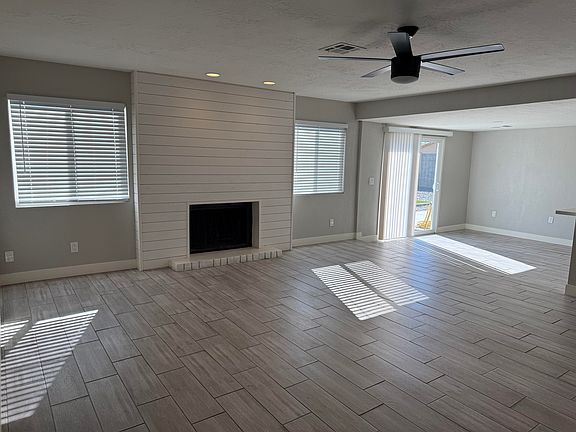 5th image of 6959 W Mountain View Rd