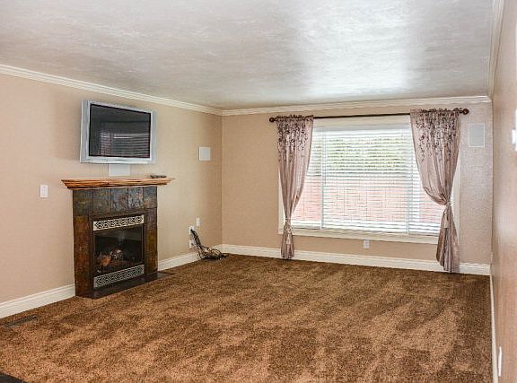4th image of 200 Hatch Dr