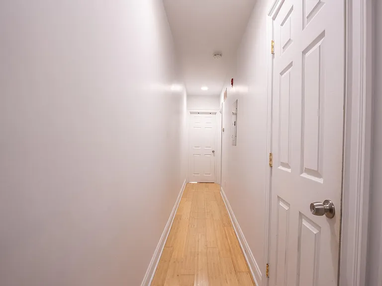 1528 Brown St #1 — Photo 6
